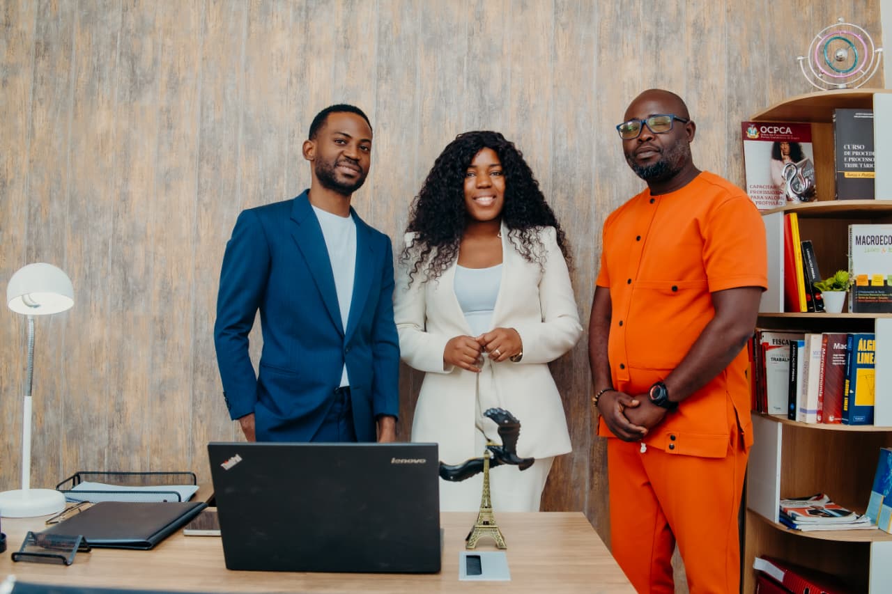 Equipa FEMB em reunião